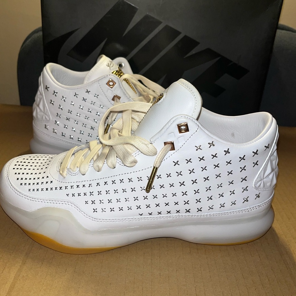 Nike Kobe 10 Mid EXT size 9